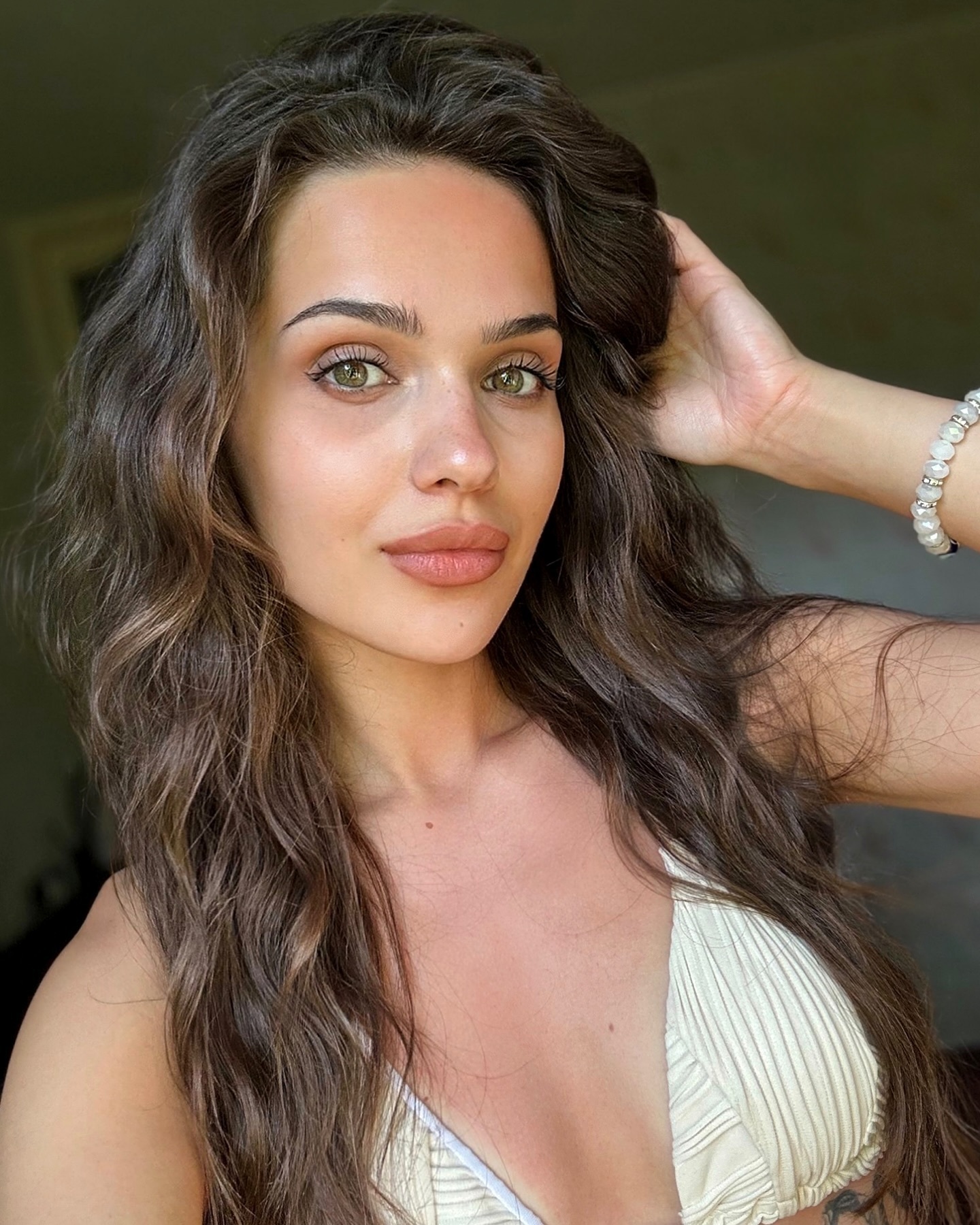 Emma, 28